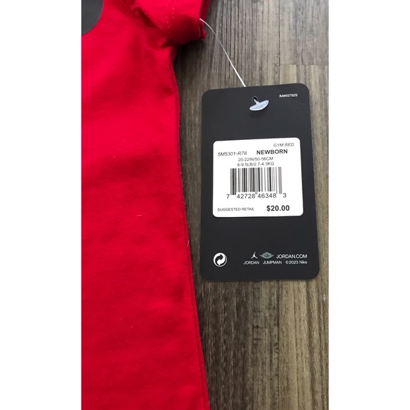 Jordan BABY ROMPER SHORTS SIZE NEWBORN - Picture 2 of 2